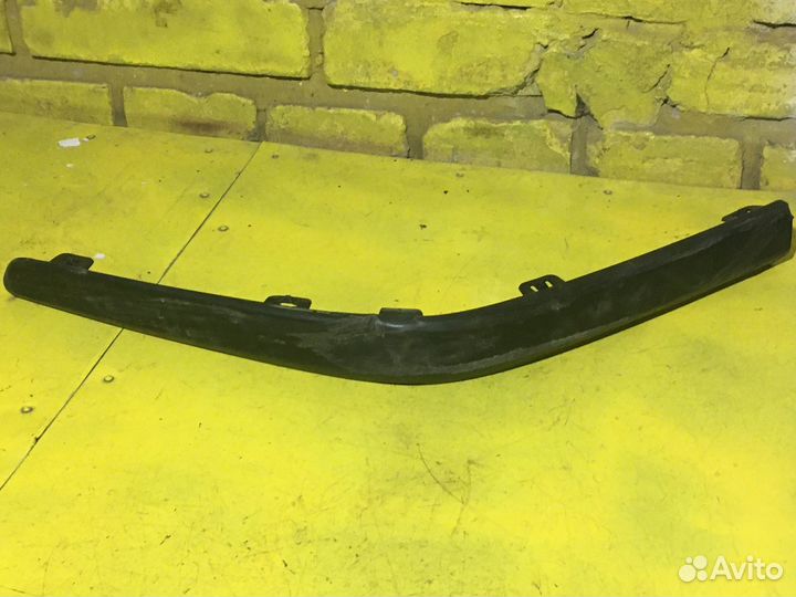 Молдинг заднего бампера правый Renault Laguna 2