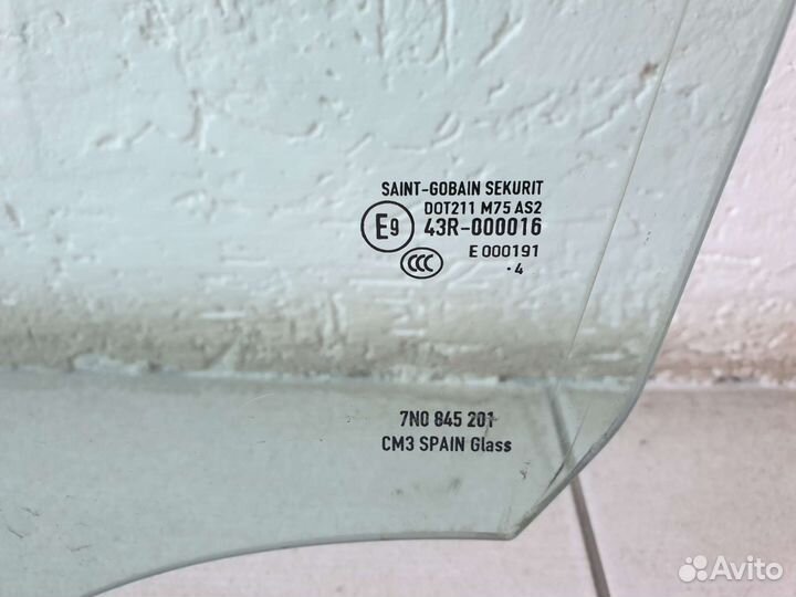 Стекло боковое Sharan Alhambra