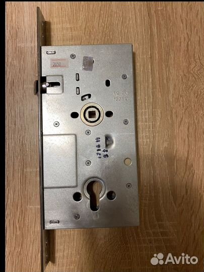 Дверной замок