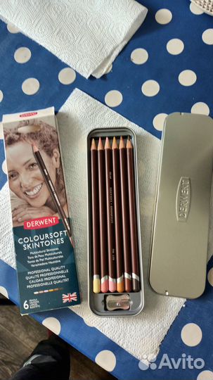 Набор карандашей Derwent Coloursoft Skintones