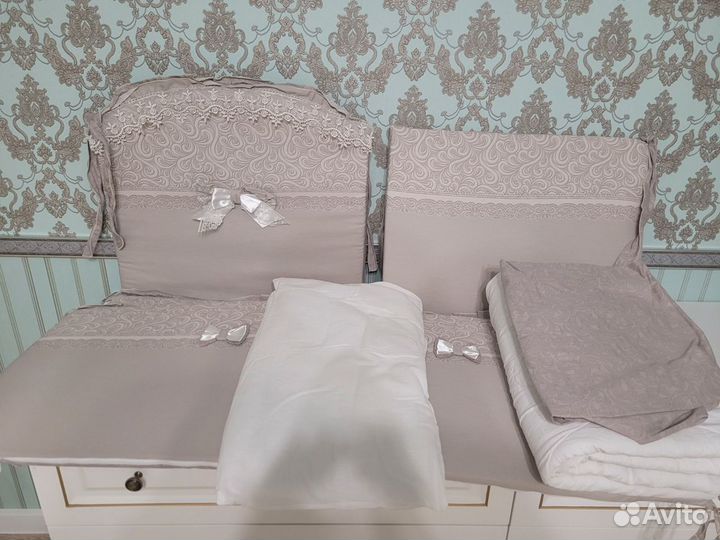 Комплект постельного белья с бортами на кроватку
