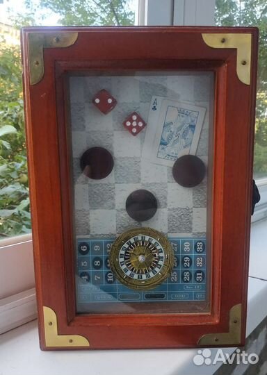 Ключница настенная из дерева на 6 ключей