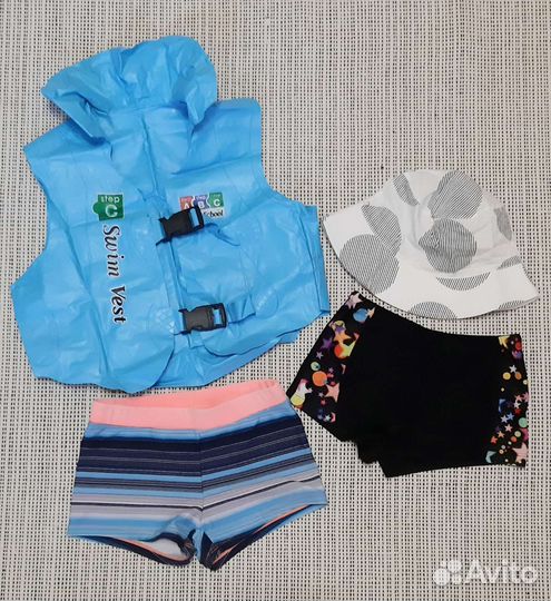 Купальные плавки, панама, спасательный жилет