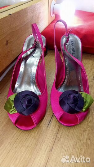 Босоножки тканевые Mariela 37 размера. Каблук 10 с