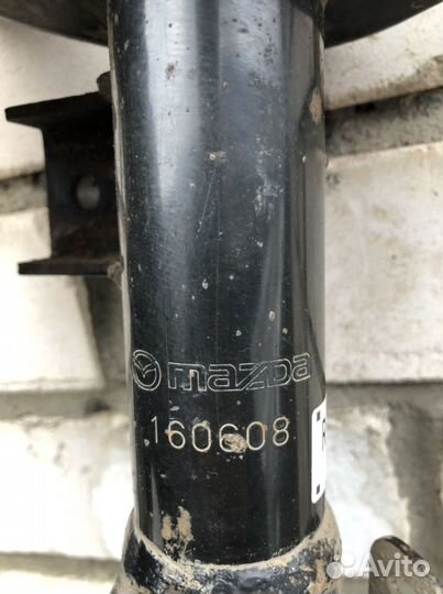 Запчасти Mazda3 BM (амортизатор, отбойники, руль)