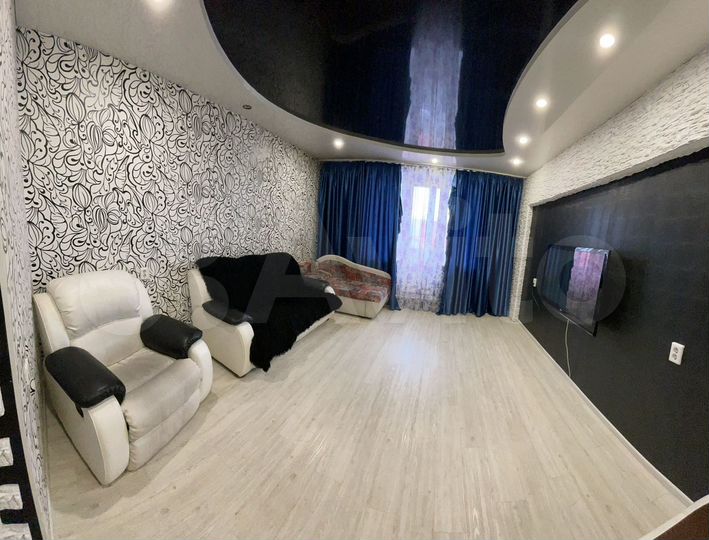 2-к. квартира, 65 м², 6/9 эт.
