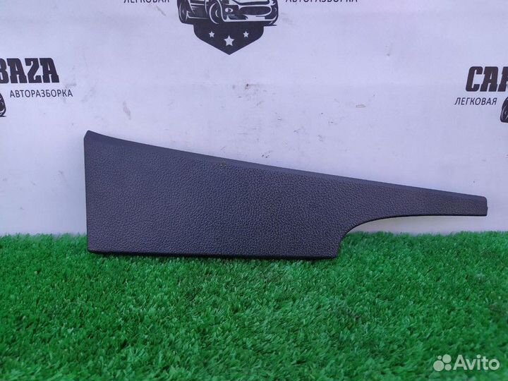 Накладка торпедо левая Ford Mustang