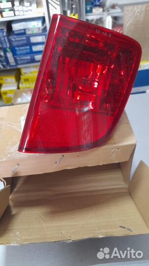 Фонарь задний правый противотуманный Toyota