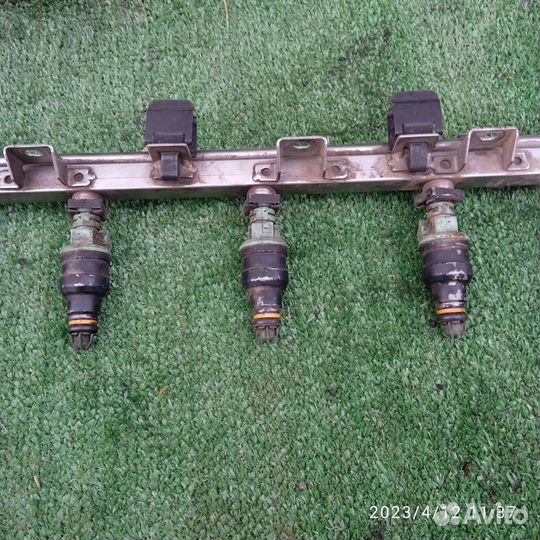 Форсунка топливная BMW E39 M52B25 б/у