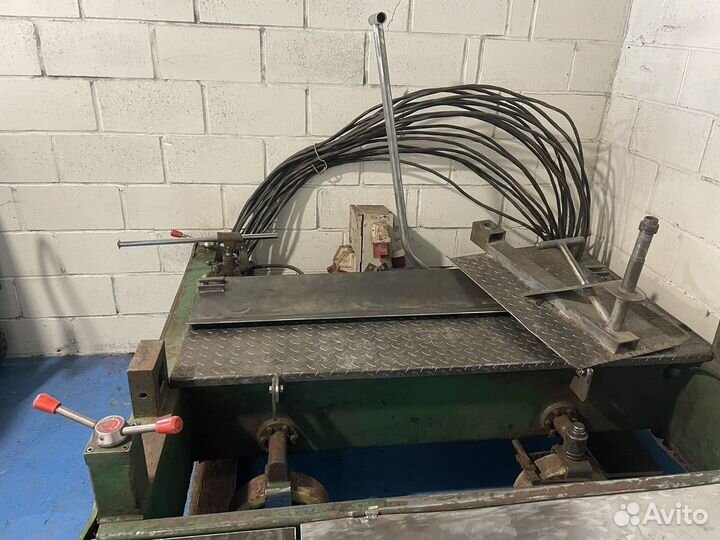 Укладчик резиновой крошки спрей машина