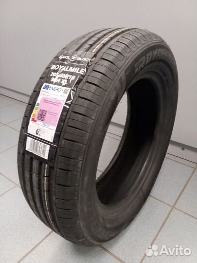 Royal Black Royal Mile 205/60 R16 96H