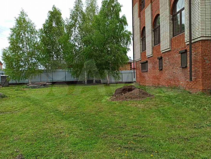 Дом 470 м² на участке 15 сот.