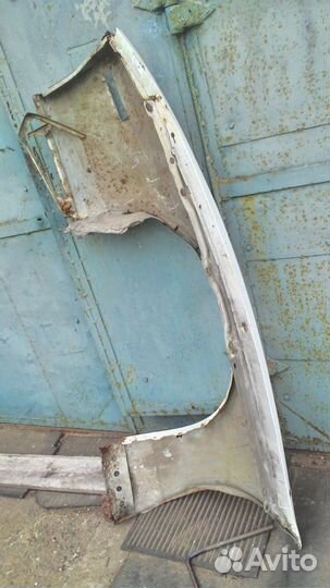 Переднее крыло правое к Pontiac Firebird