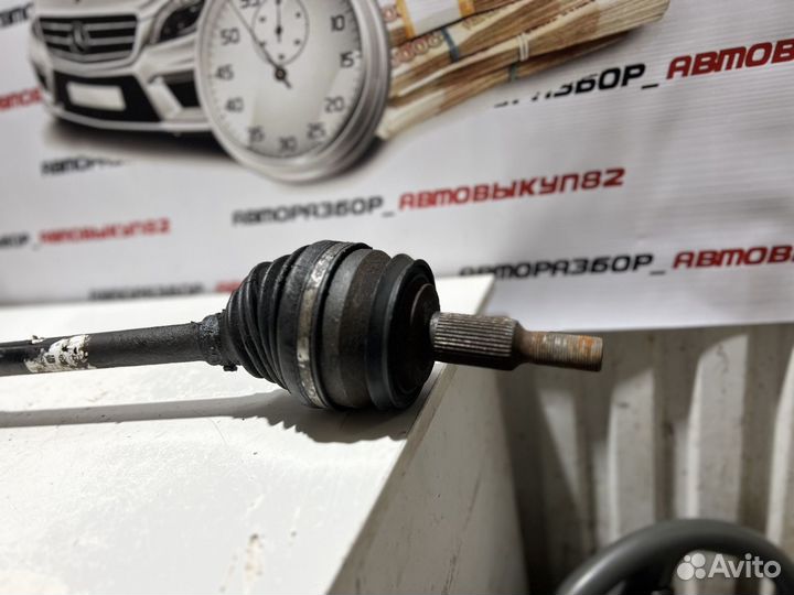 Привод правый Фольксваген транспортер Т5 1.9 МКПП