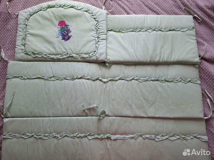 Комплект:бортики +постельное белье в кроватку