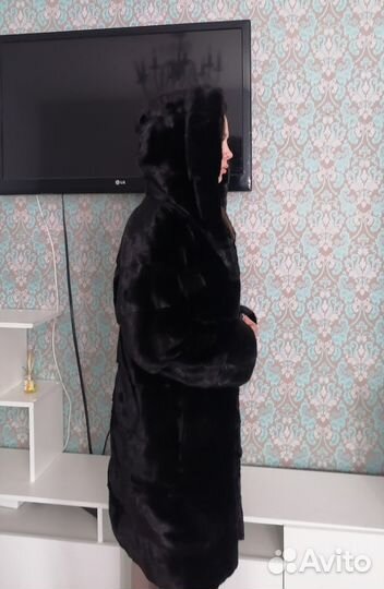 Шуба норковая 46 48 черная с капюшоном
