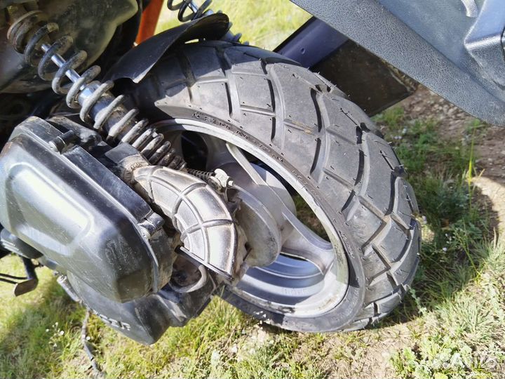 Продам скутер 150 кубов