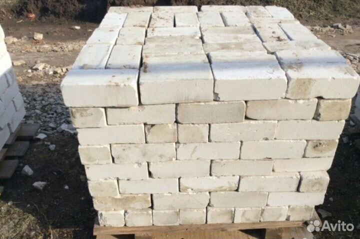 Кирпич бу