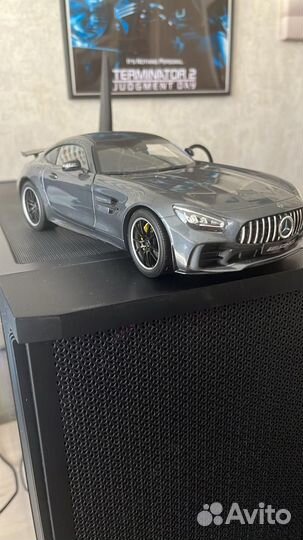 Mercedes AMG GT-R 1\18 Norev
