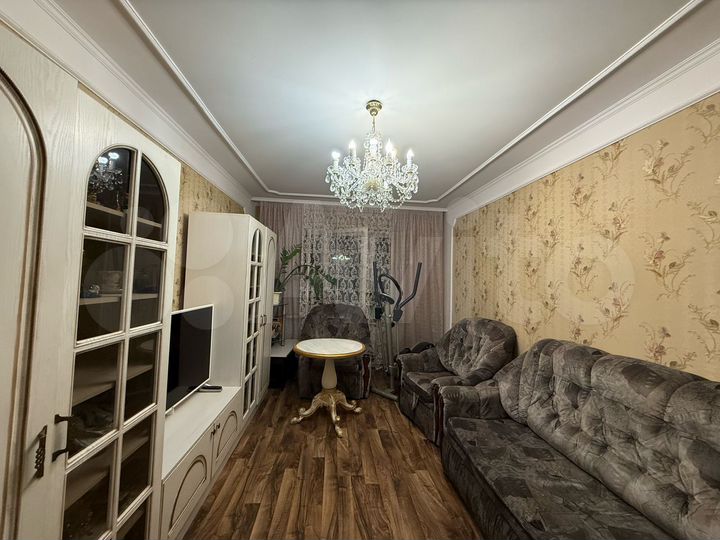 3-к. квартира, 80 м², 5/10 эт.