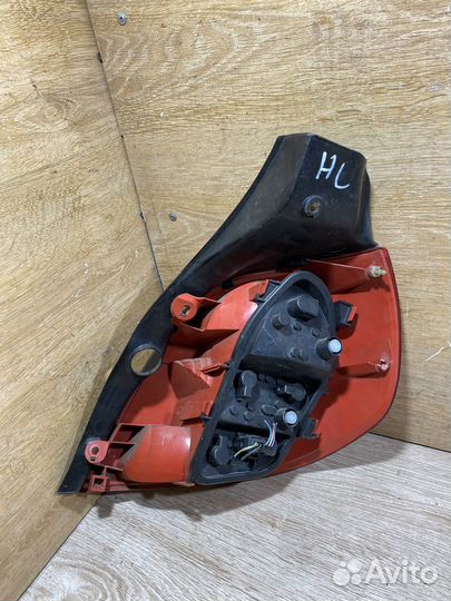 Фонарь задний левый Renault Clio 3 Арт. 111503