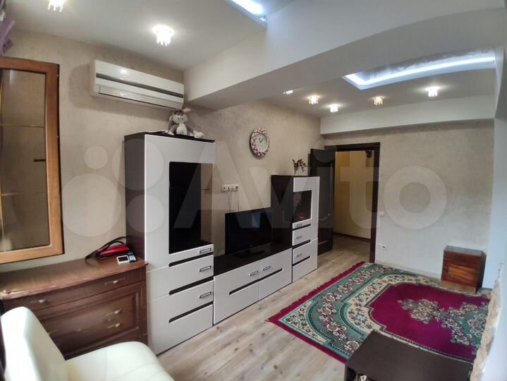 2-к. квартира, 65 м², 2/6 эт.