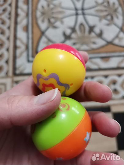Музыкальная игрушка с шариками