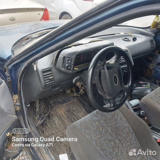 Запчасти на ваз 2110 бу