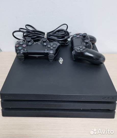 Sony PlayStation 4 pro 1tb (ех)