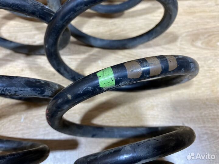 Комплект задних пружин Volkswagen Passat B5 +