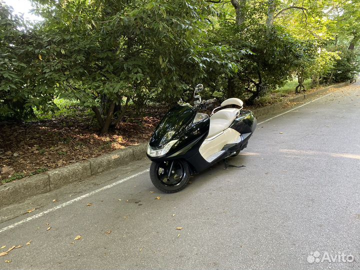 Ямаха Махам 250