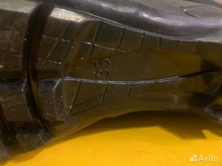 Лыжные ботинки р.35