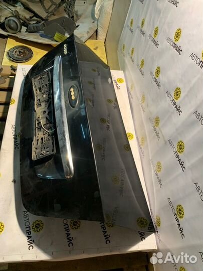 Крышка багажника Ford Focus 2 sida 1.6 2008