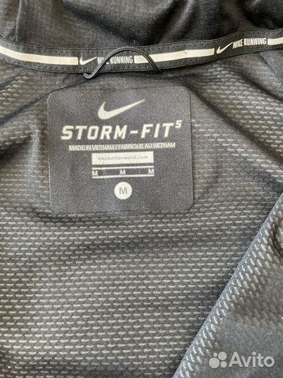 Ветровка беговая Nike Storm Fit
