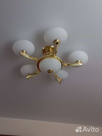 Люстра потолочная