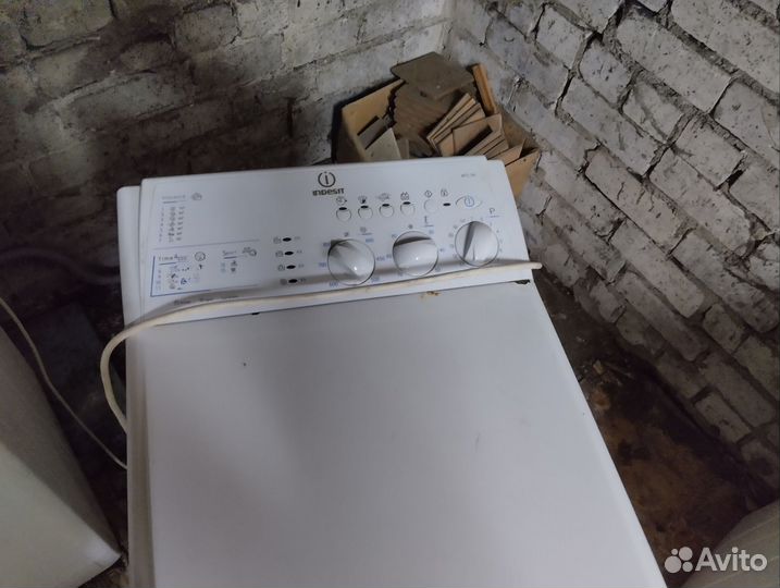 Стиральная машина с вертикальной загрузкой