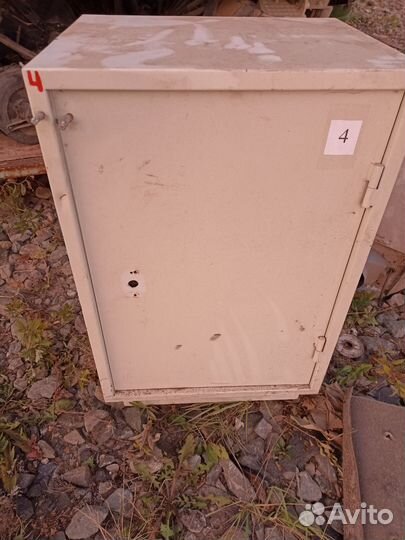 Сейф металлический