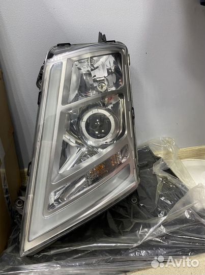 Фара volvo FH 22239247