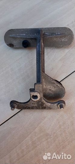 Кронштейн блока ESP Mercedes-Benz C-Class W204