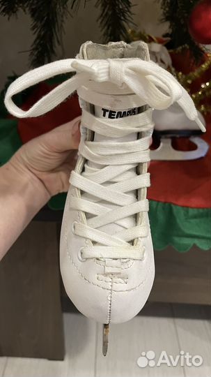 Коньки фигурные детские 26 размер