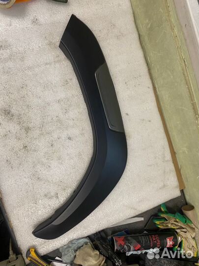 Расширитель арки левый Hilux 8 Рестайлинг