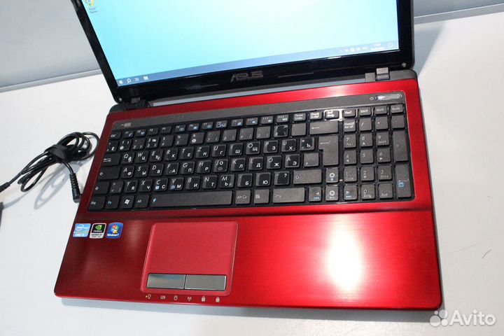 Ноутбук asus A53S/i3/GT 520MX/SSD/Win 10