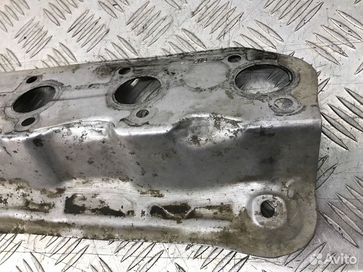 Б/У прокладка выпускного коллектора Mercedes-Benz