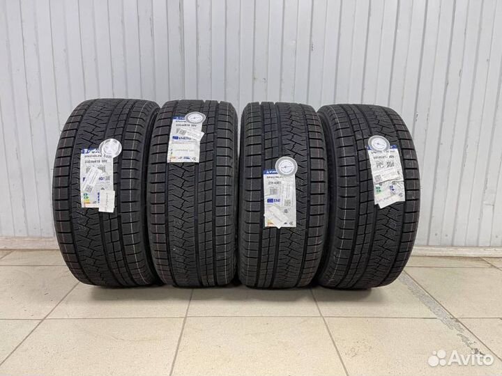 Triangle Snowlink TWT02 255/55 R19