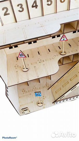 Детская парковка гараж для машинок деревянная