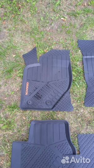 Коврики в салон на гранту
