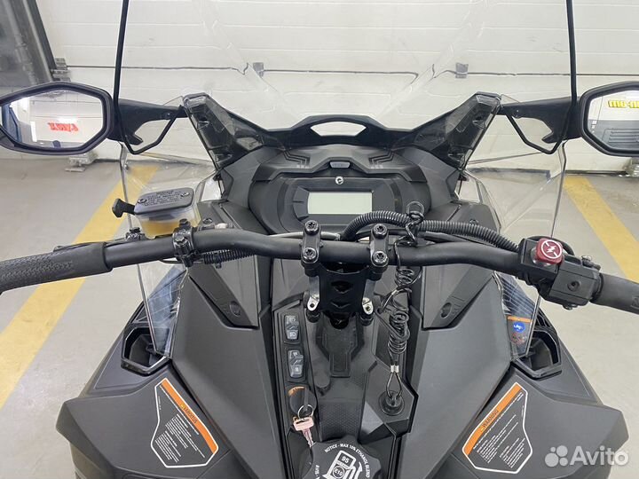 Продам снегоход BRP