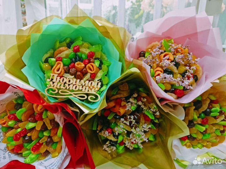 Букеты из орех и сухофруктов к 1 сентября