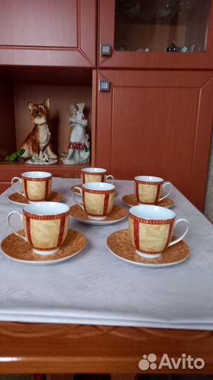 Чайно кофейный сервиз золотой