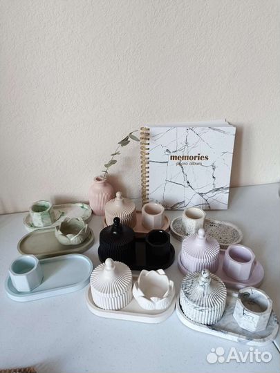 Гипсовые изделия, подсвечники, обработанные